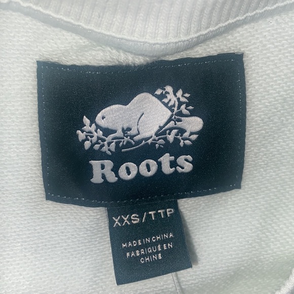 NWT Roots crewneck - Picture 3 of 4